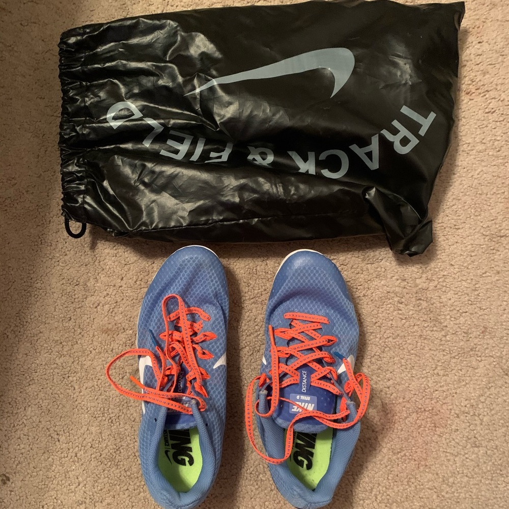 nike track shoes